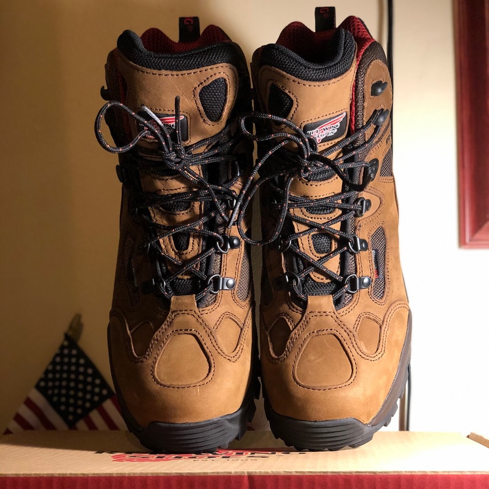 Red Wing 6” - brand new - never worn - size 11 D